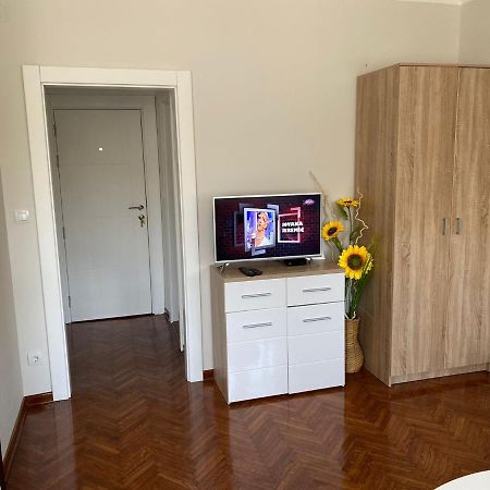 Apartment Dada Center Of 贝尔格莱德 外观 照片